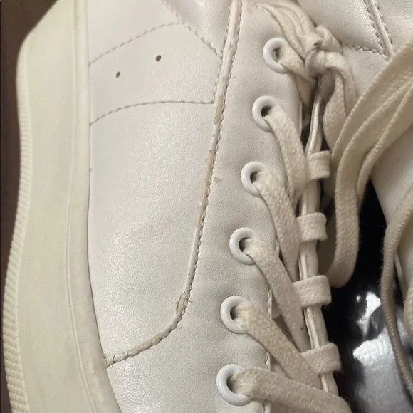 Steve Madden Bertie White Sneakers Classic Low-Top Design Platform - Picture 12 of 14